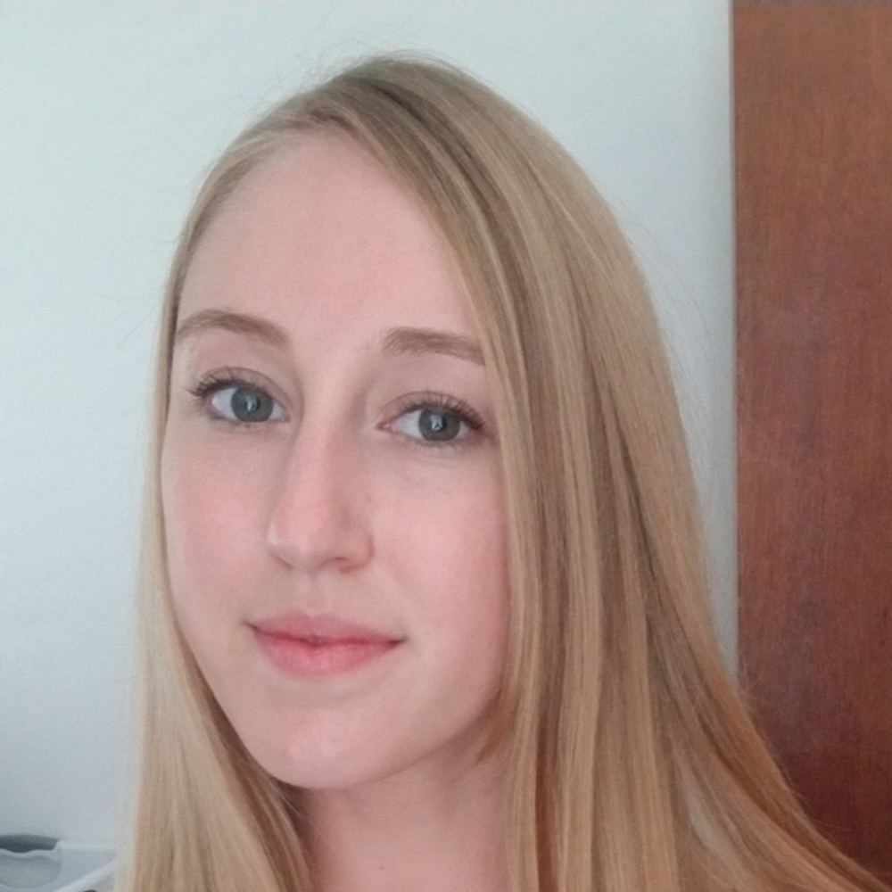 Meet your Posher, Casey